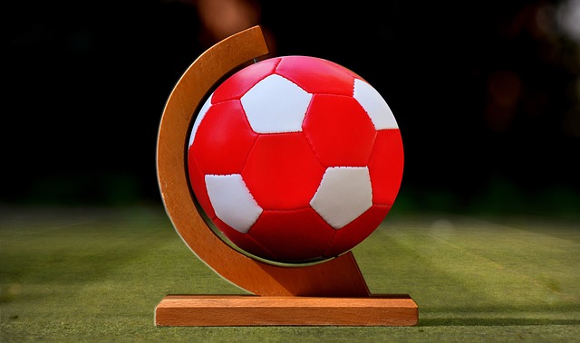 凌晨4点！上海媒体宣布坏消息：国足恐遭重创，伊万科维奇麻烦了.